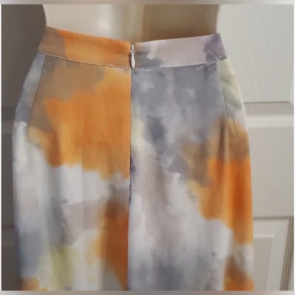 DKNYC Asymmetrical Watercolor Wrap Skirt in Orange, Gray & Yellow Sz 6 NWT - Picture 5 of 17
